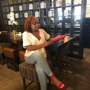 Meet your Posher, Imani